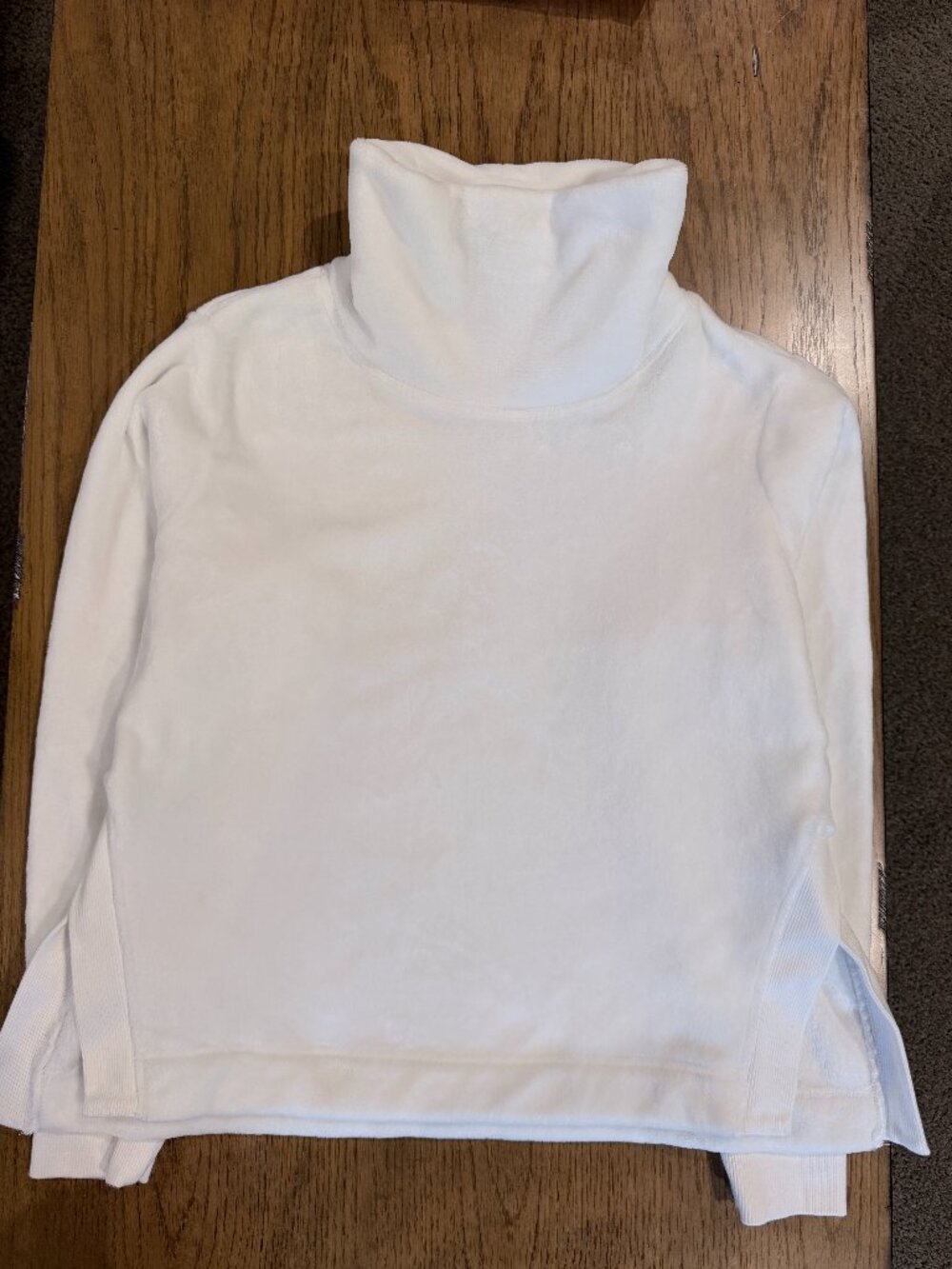 Athleta Boxy Turtleneck Split-Hem White Fleece Pullover Medium